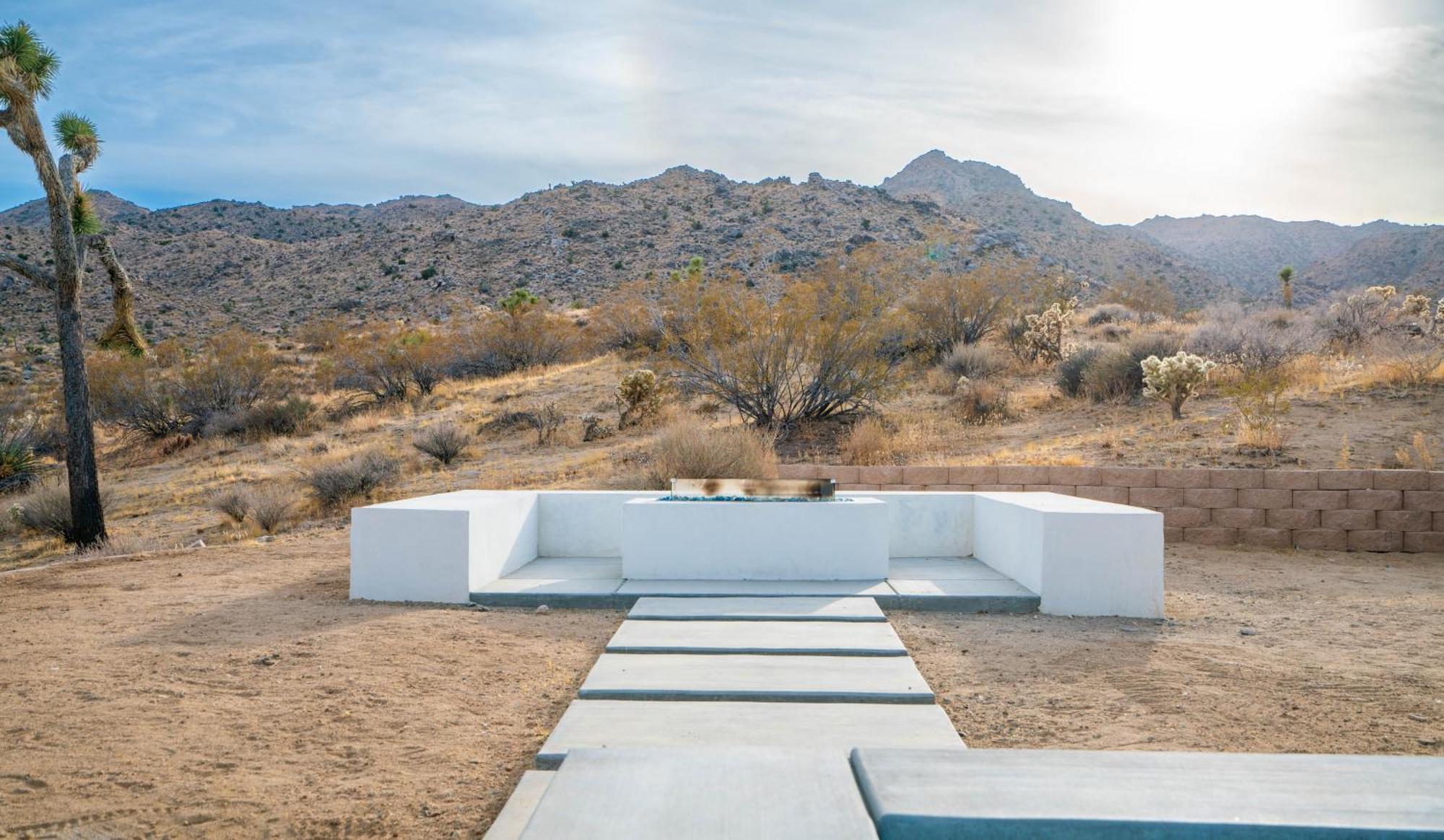 Experience Desert Serenity Gateway To Joshua Tree 조슈아 트리 외부 사진